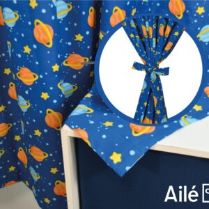 Juego de cortinas para niños